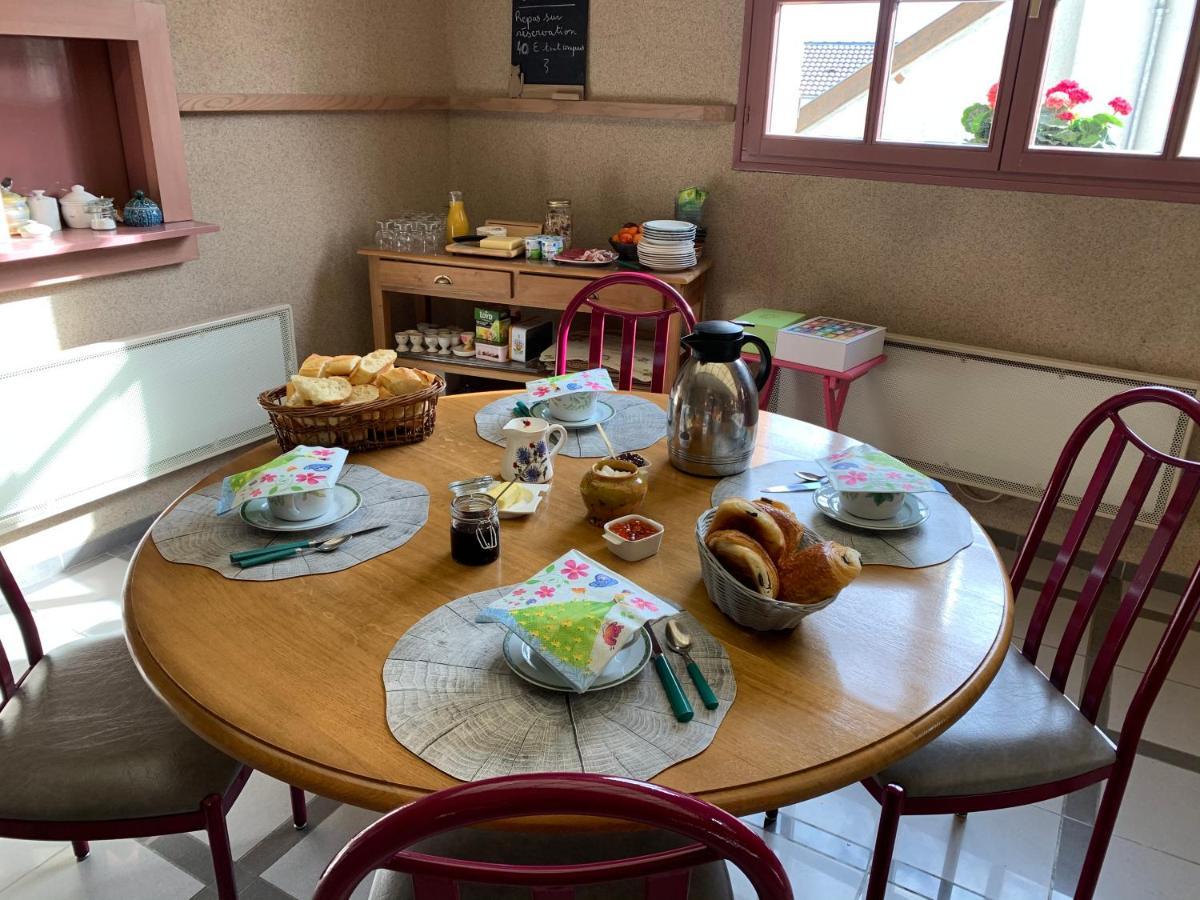 Bed and Breakfast Castelger Vauciennes  Exterior foto