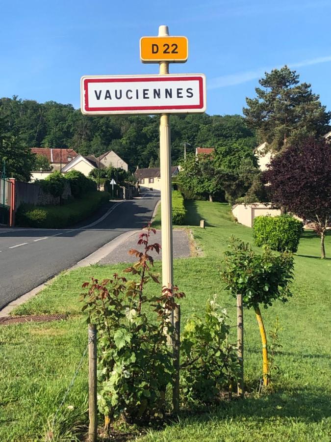 Bed and Breakfast Castelger Vauciennes  Exterior foto